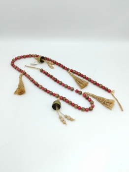 Red Natural Wood Bead Garland with Multiple Jute Tassels, Long Festive Wooden Bead Hanging Decor